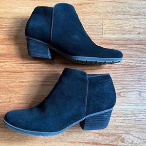 Blondo Vali Booties, waterproof, black suede, 8.5